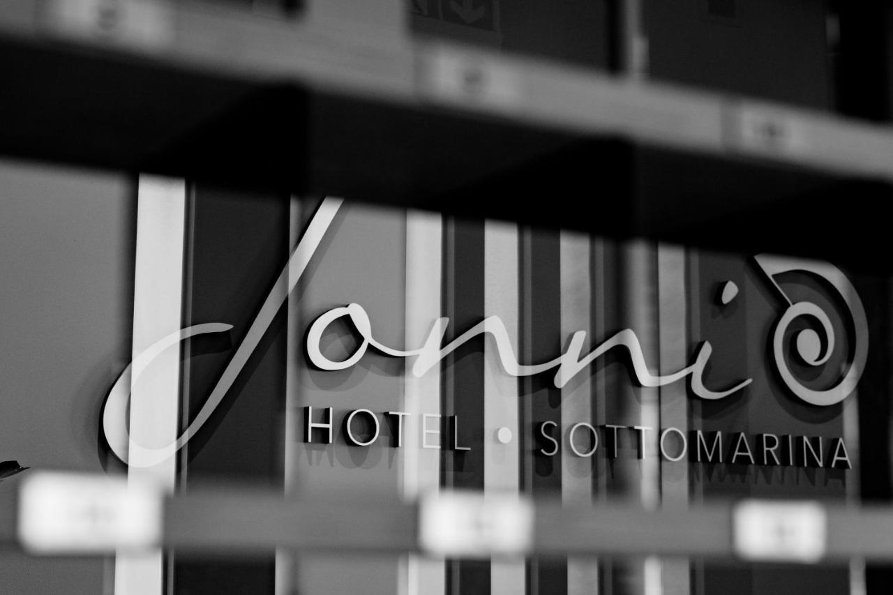 Hotel Jonni Sottomarina Esterno foto