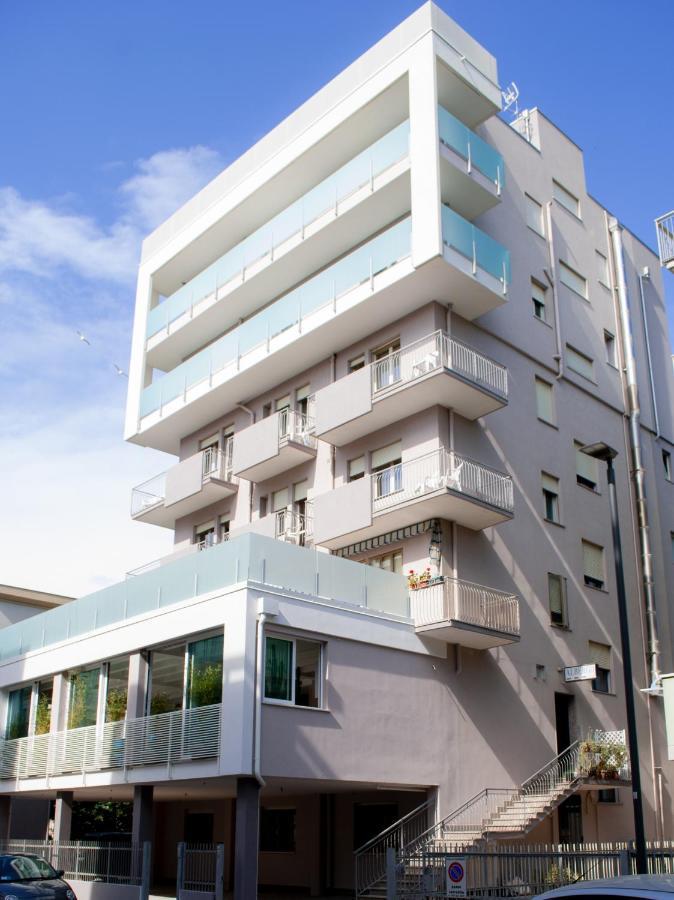 Hotel Jonni Sottomarina Esterno foto